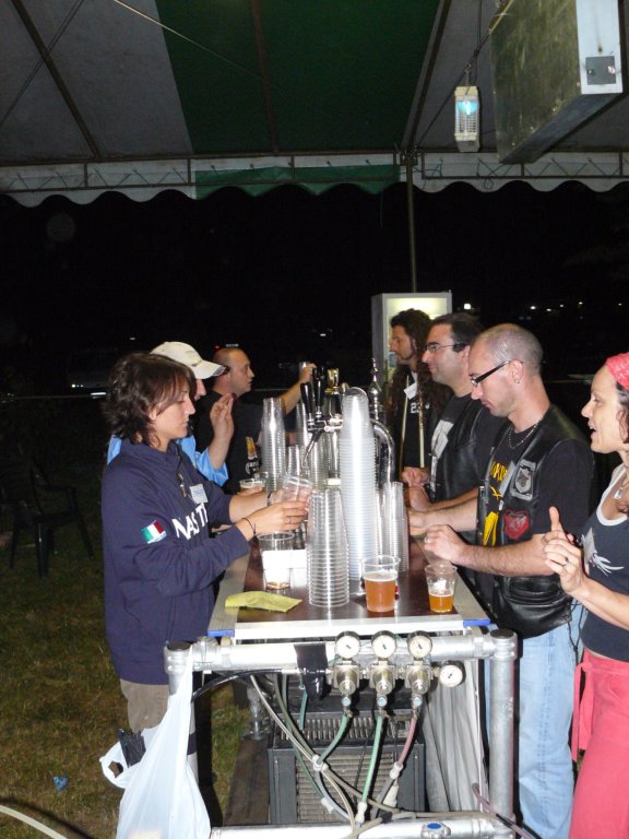 gallerie/027rockinbeer2008/img-085.jpg